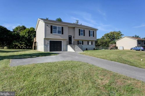 207 Pike Ct, Lees Cross Roads PA  17257-9046 exterior