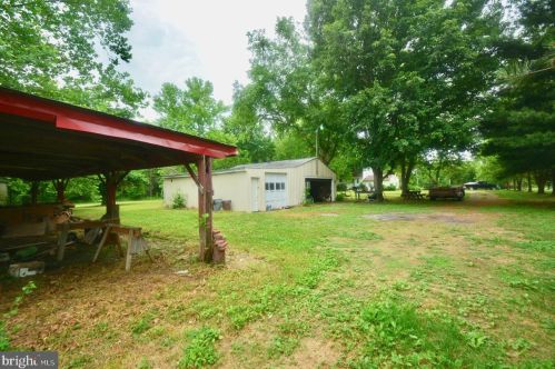 1823 Harvey Straughn Rd, Blackbird DE  19734-9646 exterior