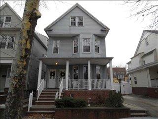 31 37th St, Bayonne, NJ 07002-4811