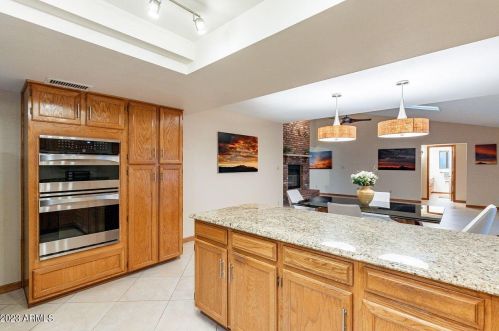 15951 Thistle Dr, Scottsdale AZ 85268-4348 exterior