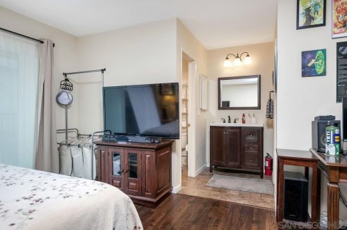 4310 6th Ave, San Diego CA  92103-1421 exterior