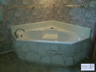 811 Muehl Rd, Seguin TX  78155-7794 exterior