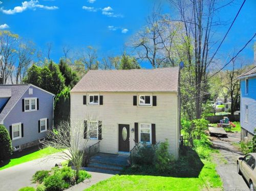 119 Wayland Ave, Waterbury, CT 06708-2190