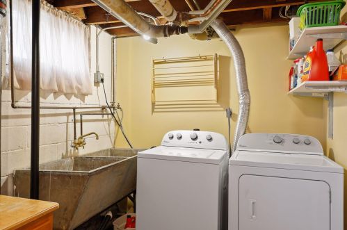 4235 Washburn Ave, Minneapolis MN 55412-1532 exterior