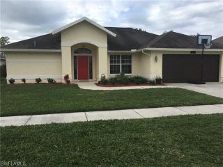 3674 Kent Dr, Naples, FL 34112-3740