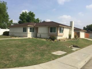 2912 Whitley Dr, Bakersfield, CA 93309-5586