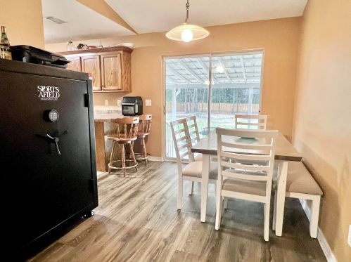 6848 Fast Gun Ln, Milton FL  exterior