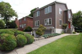 188 Winthrop Ave, Elmsford, NY 10523-1911