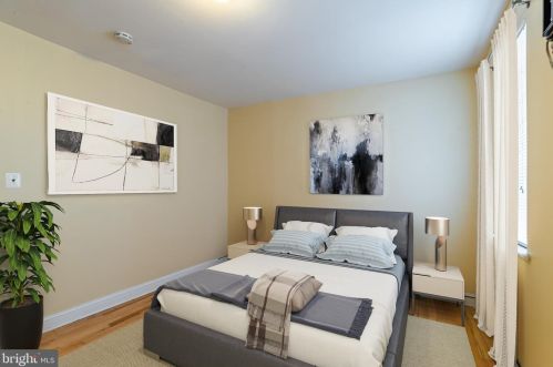 1214 Mercy St, Philadelphia PA 19148-2533 exterior