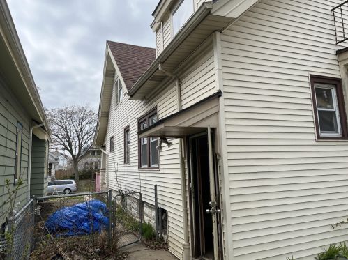 3462 Bremen St, Milwaukee, WI 53212-1721