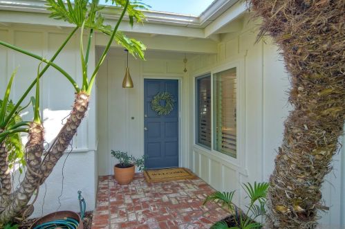 1161 Balour Dr, Encinitas CA  92024-3913 exterior