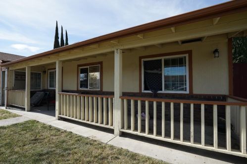 407 Mingo Way, Lathrop CA  95330-9533 exterior