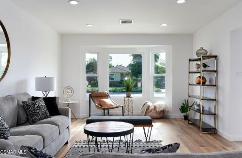 14363 Collins St, Van Nuys CA 91316-1030 exterior