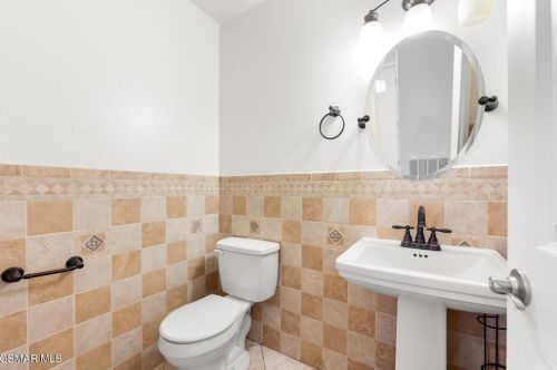 840 Beachnut Ave, Simi Valley CA  93065-5278 exterior