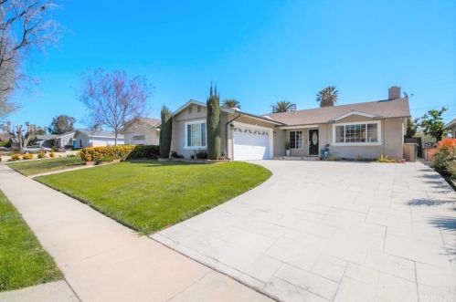 7050 Jellico Ave, Van Nuys, CA 91406-3524