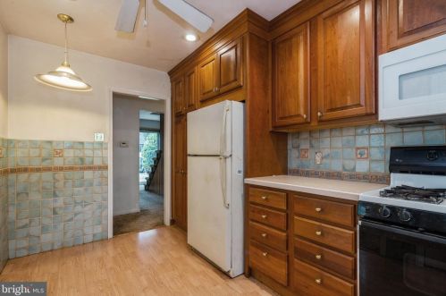 16 Morgan Ave, Riverton NJ  08077-1129 exterior