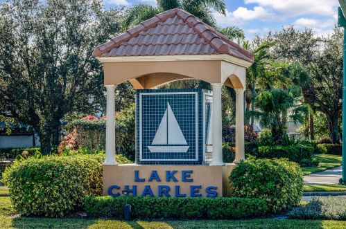 658 Andros Cir, Fort Pierce, FL 34986-3452