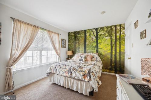 110 Richmond Ct, Harleysville PA  19438-3616 exterior