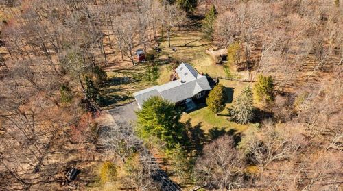 33 Gail Ln, Poughquag NY  12570-5034 exterior