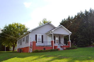 110 Baxter St, Morganton, NC 28655-6681