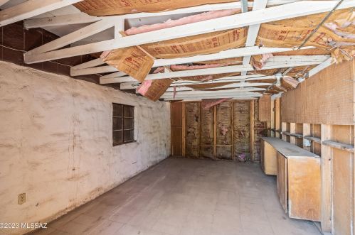 902 Prince Rd, Tucson AZ 85705-3028 exterior