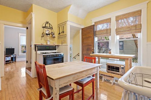 2112 Talmage Ave, Minneapolis MN 55414-2659 exterior