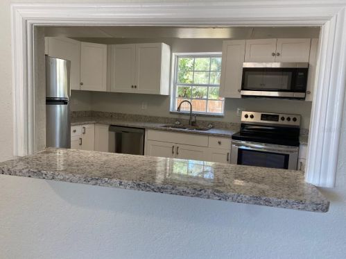 7015 53rd Ave, Saint Petersburg, FL 33709-2817