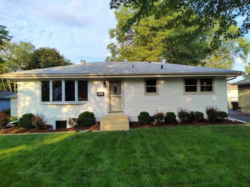 4522 Brunswick Ave, Minneapolis, MN 55422-1015