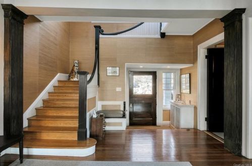 103 Lake Rd, Tuxedo Park, NY 10987-4238
