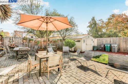 2708 Humboldt Ave, Oakland CA  94602-3635 exterior