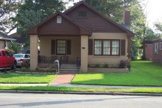 617 1st St, Ahoskie, NC 27910-3118