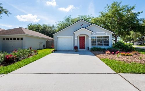 1836 Falling Star Ln, Lutz, FL 33549-9357