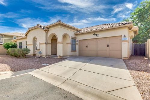 1299 Bridgegate Dr, Gilbert, AZ 85296-8227
