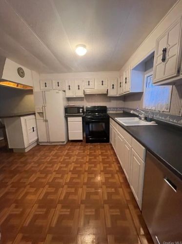 236 Woodcock Mtn Rd, Washingtonville NY  10992-1820 exterior