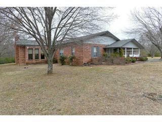 2205 Pryor Ave, Pocola, OK 74902-2617