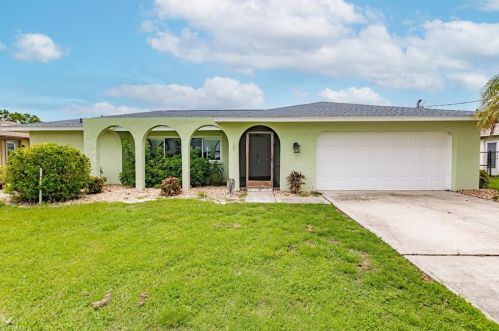 3749 6th Ave, Cape Coral FL  33904-5204 exterior