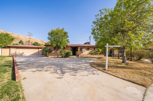 3235 Turrill Ct, San Bernardino, CA 92405-1908