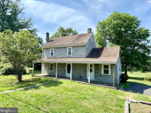 144 Moyer Rd, Pottstown PA  19464-1532 exterior