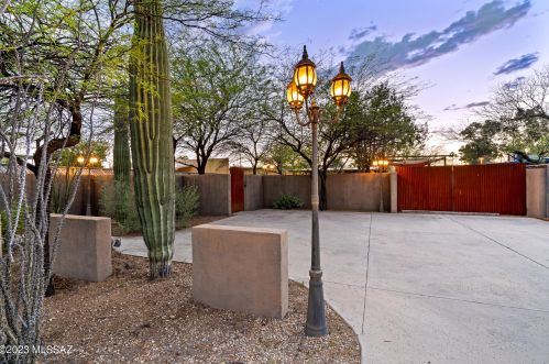 1621 Van Buren Ave, Tucson, AZ 85712-5616