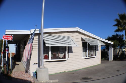 6233 Beachcomber Dr, Long Beach, CA 90803-2304