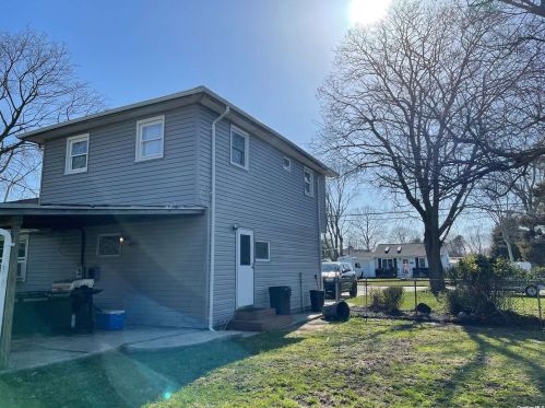 1457 Lombardy Blvd, Bayshore, NY 11706-4044