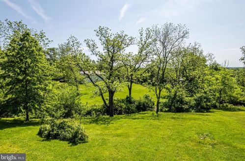 2780 Barndt Rd, Harleysville, PA 19438-1102
