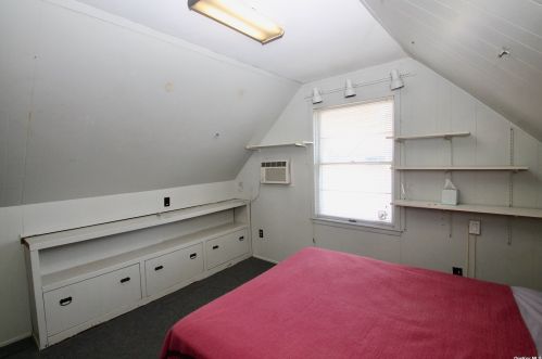 15 Harwich Rd, East Rockaway NY  11518-2407 exterior