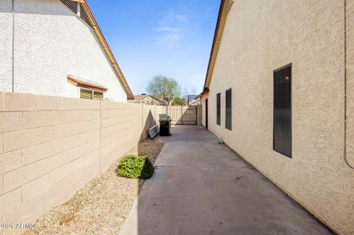 637 Devon Ct, Gilbert AZ 85296-3929 exterior