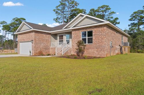 5596 Kailey Rd, Milton, FL 32583-9390