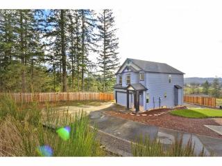 1220 Cooper Ln, Estacada, OR 97023-7596