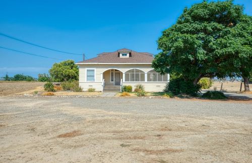 27642 Fig Ln, Newman CA  95360-1145 exterior