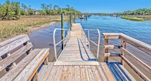 3125 Sturbridge Rd, Mount Pleasant SC  29466-8241 exterior