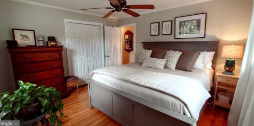 3210 Highland Dr, Easton PA  18045-2012 exterior