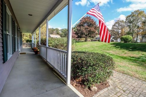 13 Rajcula Farm Rd, Brookfield Center CT  06804-1200 exterior